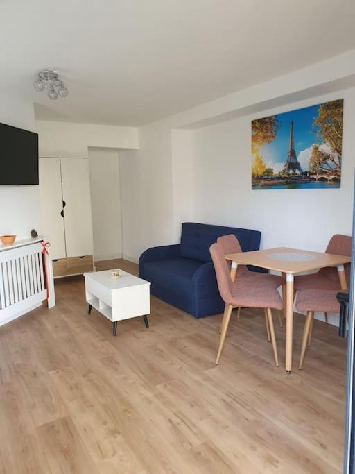 Studio Equipe Et Meuble St Cyprien Saint-Cyprien  Exterior foto