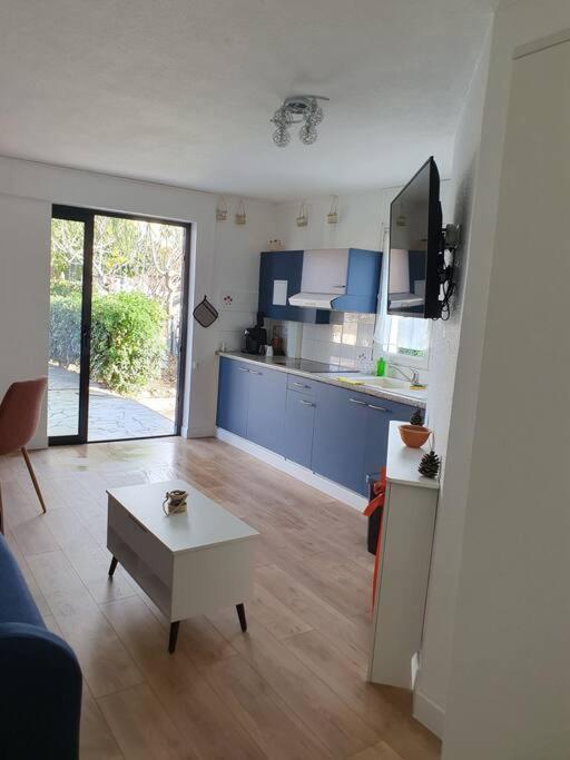 Studio Equipe Et Meuble St Cyprien Saint-Cyprien  Exterior foto